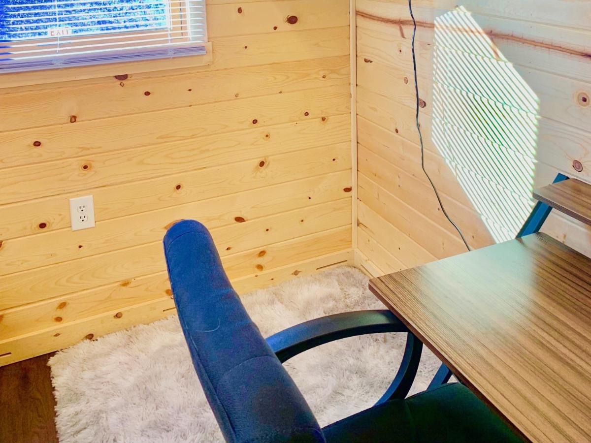 Cute Sedona Green-Certified Cedar Tiny Home コットンウッド エクステリア 写真